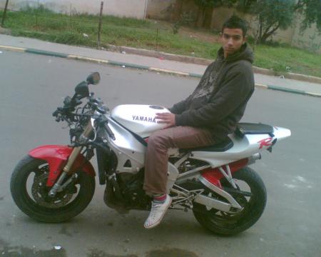 hada  howa  al fal invhae  lah  nhato  chi  RR900 WALA CHI KAWAZAKI 1000