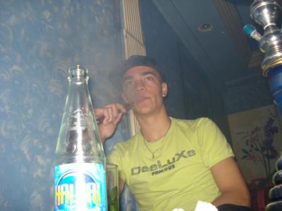 c'est mon ami  snoopy natayfo ou natsalho ou dima  lahma9 yla tla9ina t9awdat 3la blassa fin tla9ina