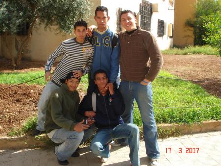 lol  casaw  et  .....................?