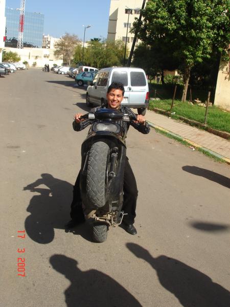 c'est  karim  un mec tro  cool