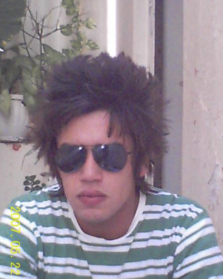 un  ami  tro style j'aime  bcp  gentill  smyp  ismail