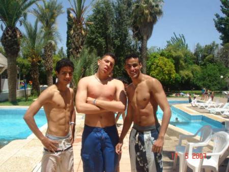 c'est reda et charif  gentill     mec  lol