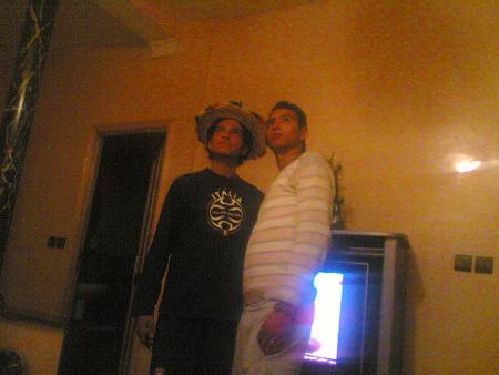 msatyin adyal fez   homa hna ou rak tem