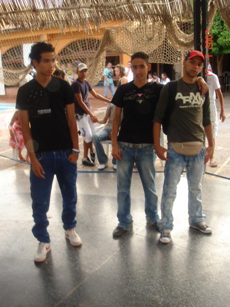 c'est moi agouch  laiss vs  commentaire