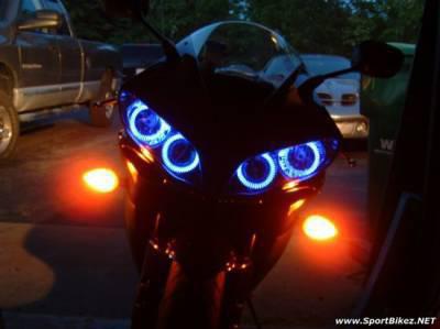 le new  r1 2006   vot�  plz