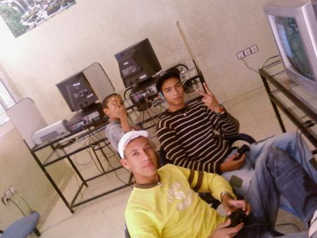 moi and amine  belle tof les  nana  vot�