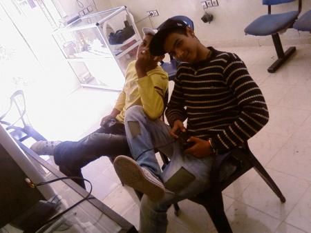 kana msamkin  ou banboutcha  taysawarna  lol  wa  khouuuuuti  salama