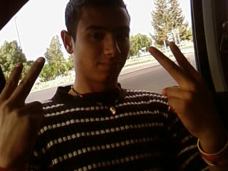 peace  al3achran ou fuck al3adyan ??????