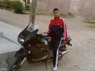 c'est moi   wakhouti  ach hada  mdr    gsx 750