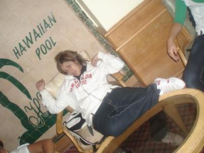 une  fashion meuf  que je kifffff  trooowwwww   bisou fati  sr tou ne chonge po