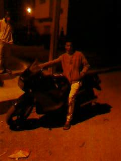 c'est moi avec le gsx 750 salama  akhouti